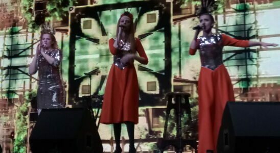 Акапелла гелз бенд Юнайтед Пипл (6)